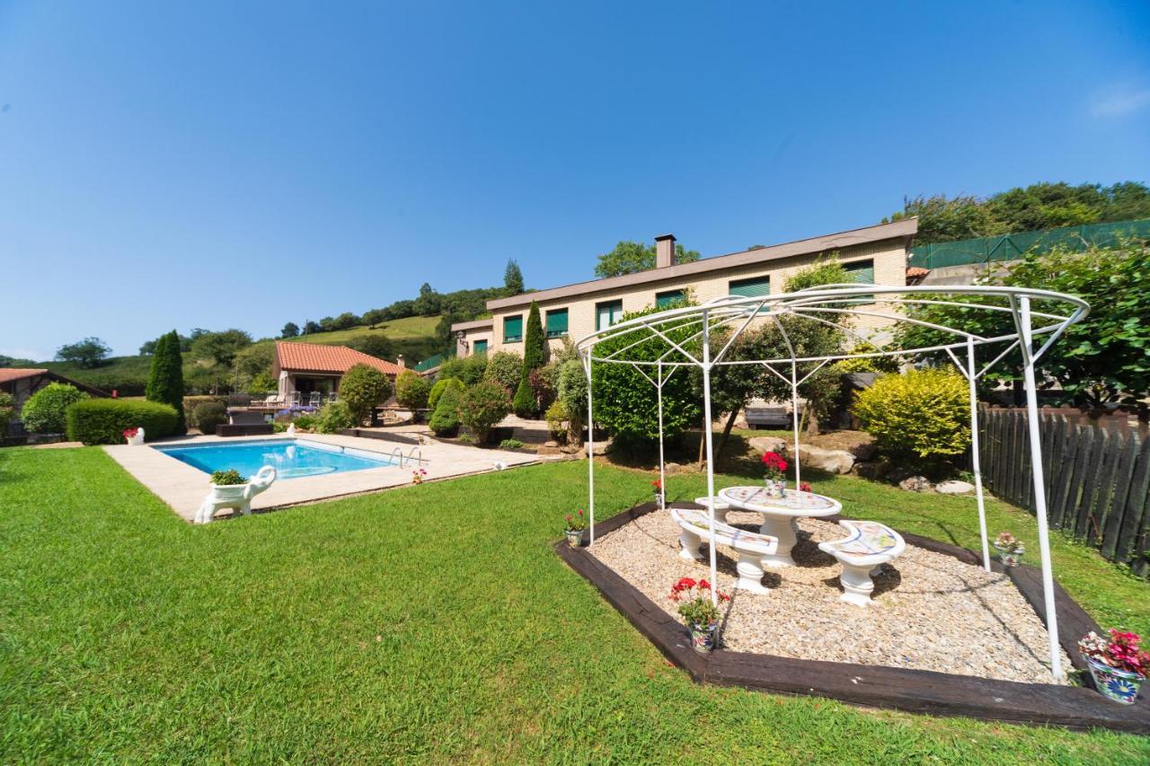 SARREN VILLA POOL by Urdaibai Rentals Bermeo Bagian luar foto