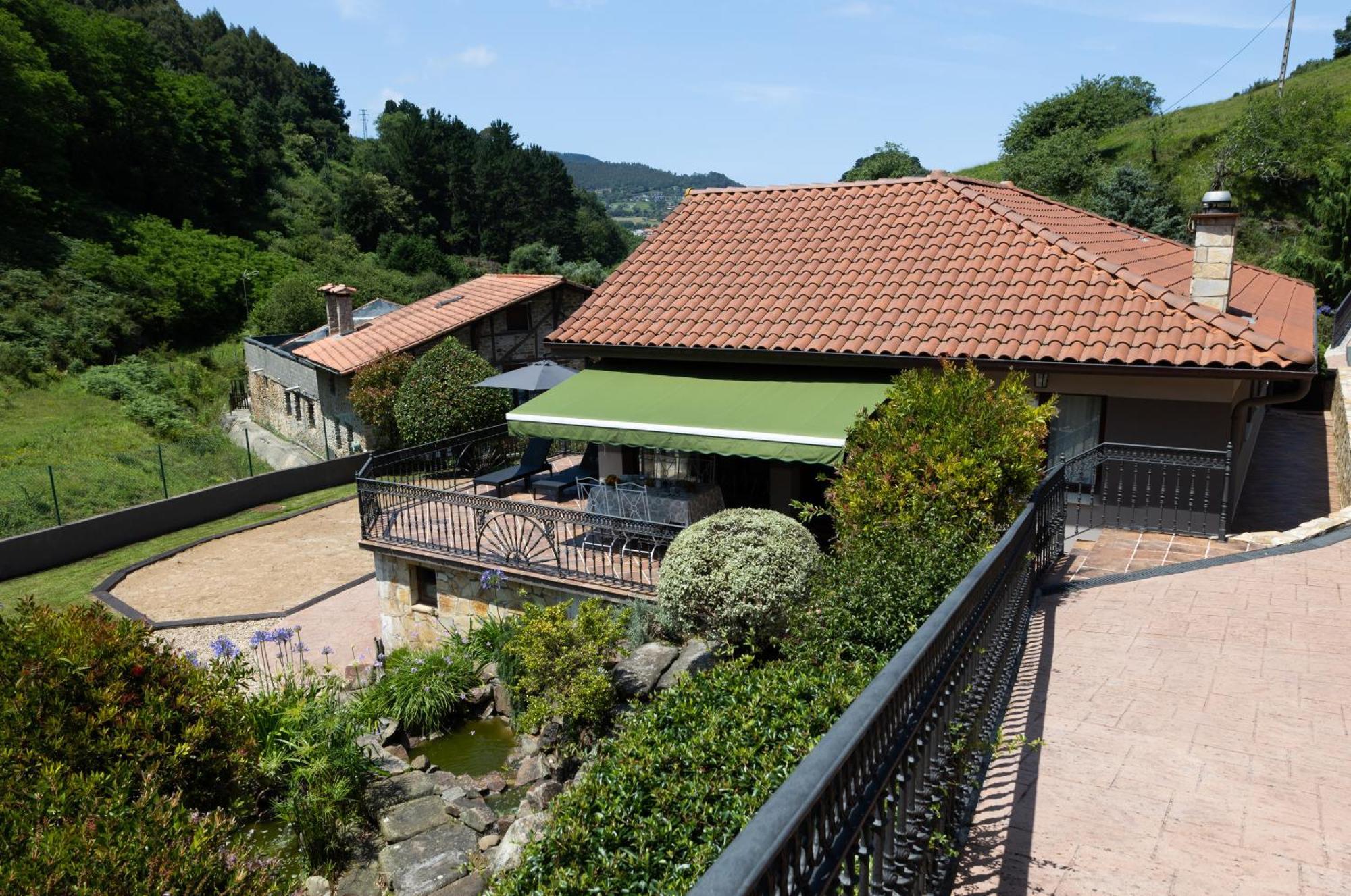 SARREN VILLA POOL by Urdaibai Rentals Bermeo Bagian luar foto