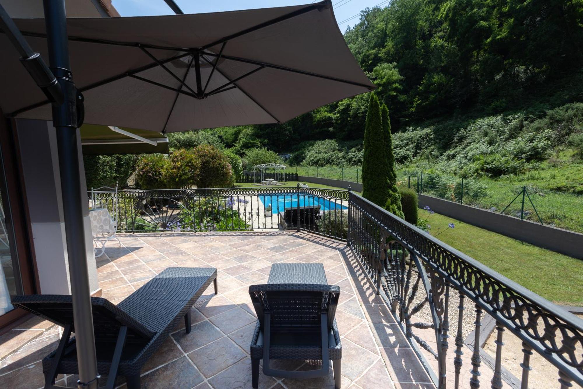 SARREN VILLA POOL by Urdaibai Rentals Bermeo Bagian luar foto